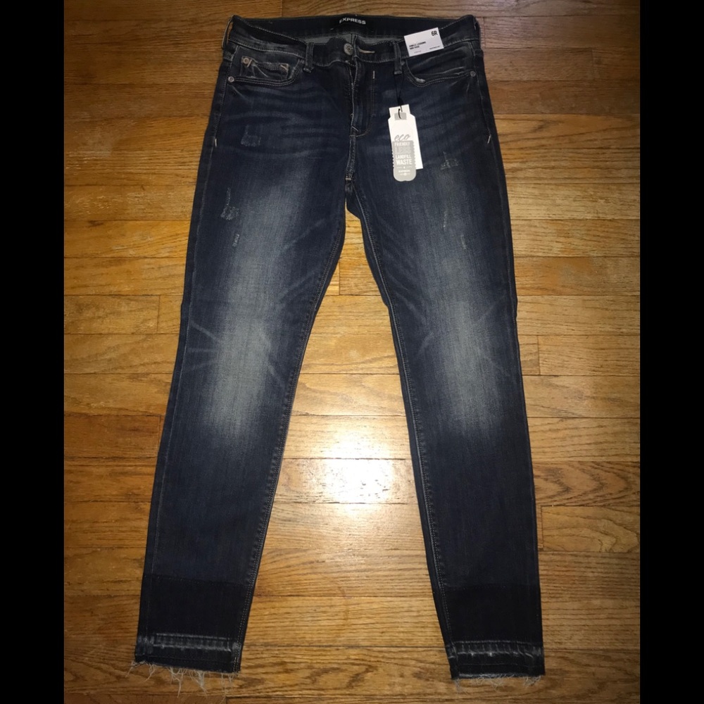 Express Mid Rise Denim Repreve Jean Leggings - NWT